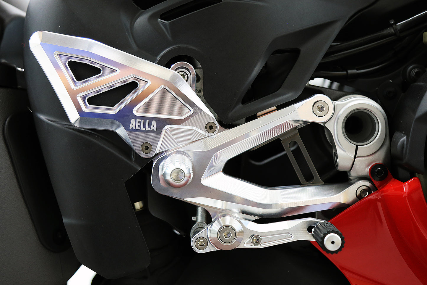 AELLA Riding Step Kit (Rearsets) for the Ducati Panigale V4 (2025+)