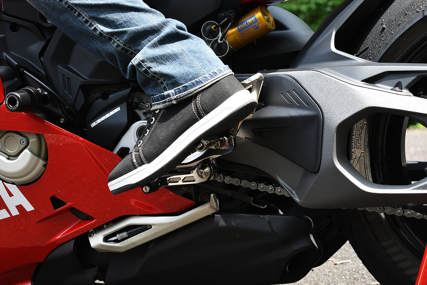 AELLA Riding Step Kit (Rearsets) TEAM KAGAYAMA SP EDITION for the Ducati Panigale V4 (2025+)