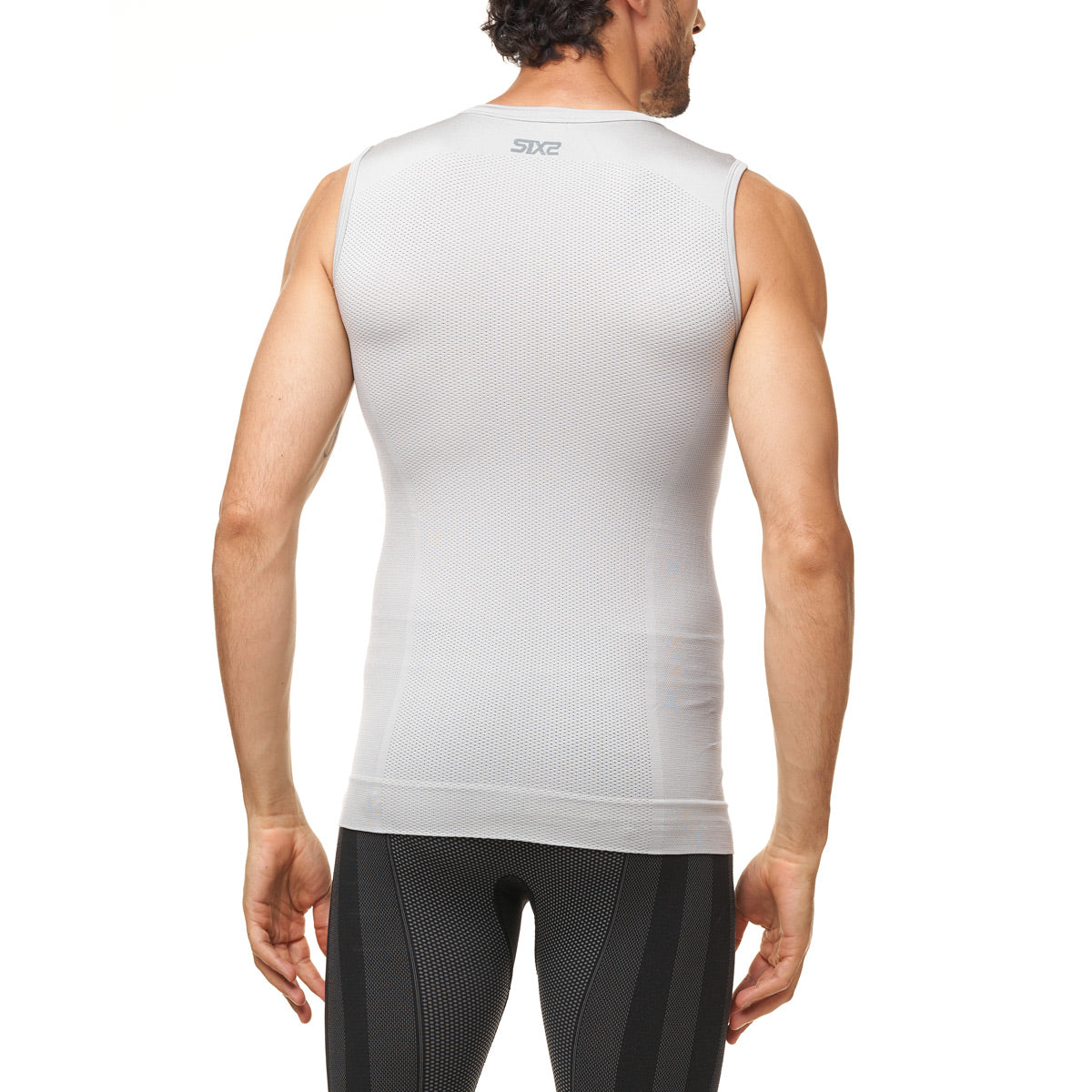 SIX2 4-season Sleeveless Base Layer