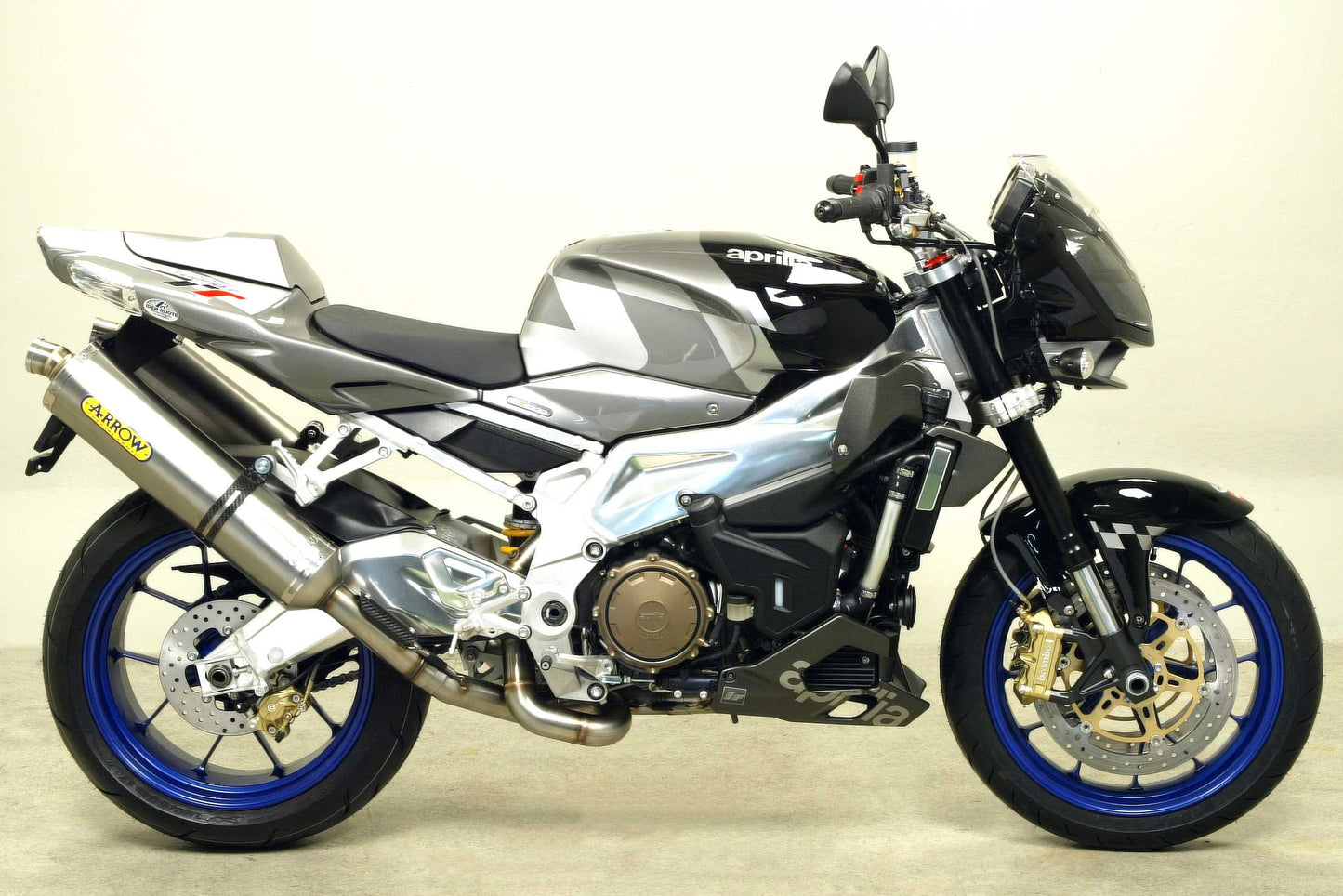 Arrow Exhausts for the Aprilia Tuono 1000 R / Tuono 1000 R Factory 2006/2010