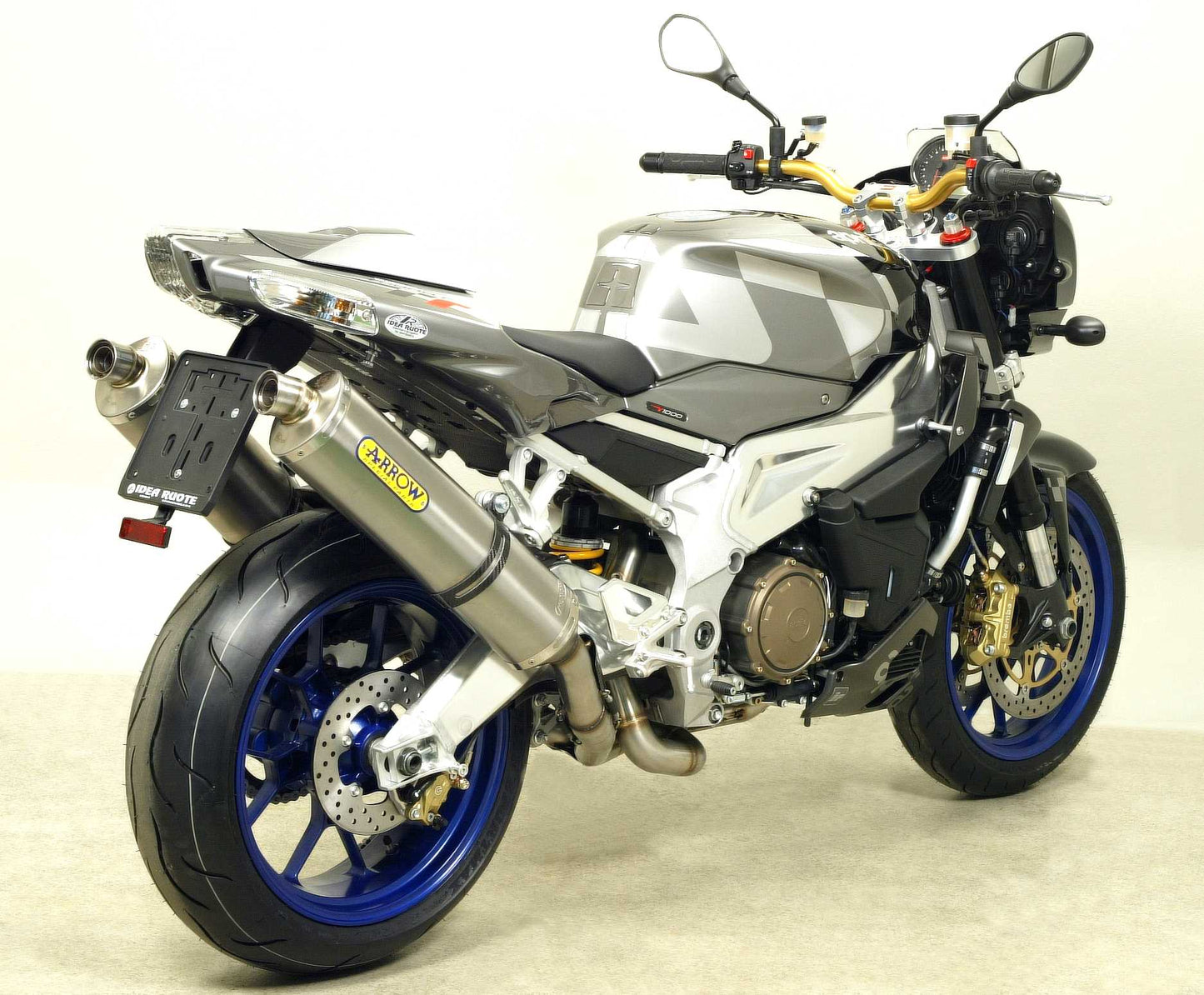 Arrow Exhausts for the Aprilia Tuono 1000 R / Tuono 1000 R Factory 2006/2010