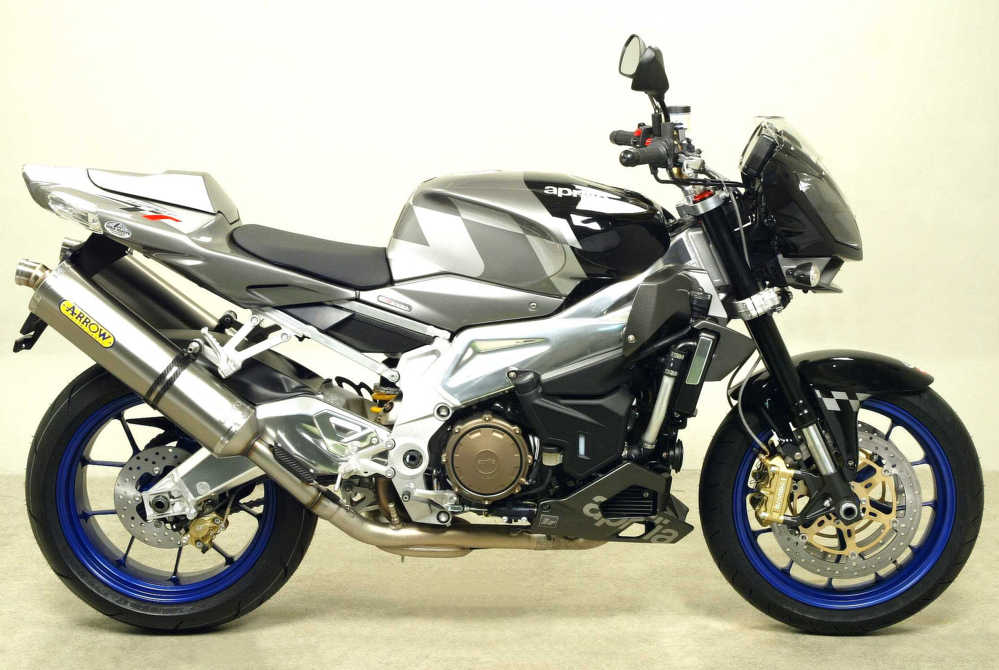 Arrow Exhausts for the Aprilia Tuono 1000 R / Tuono 1000 R Factory 2006/2010