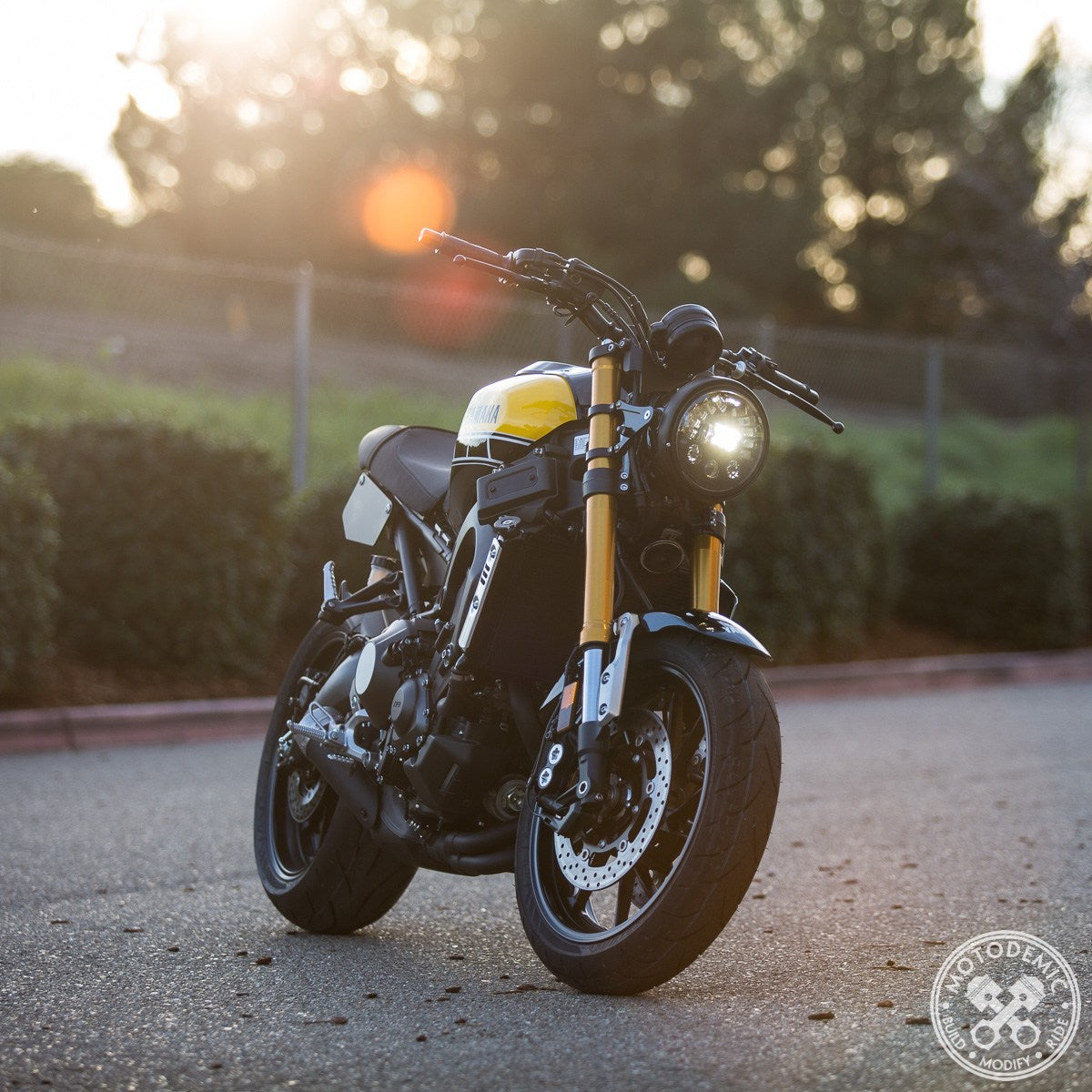 Motodemic LED and Round Halogen Headlight Conversion Kit for the Yamaha XSR900