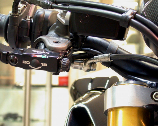 Motocorse Master Cylinder Line Adapter (Female Threaded Banjo Fitting) for all Brake & Clutch Master Cylinders