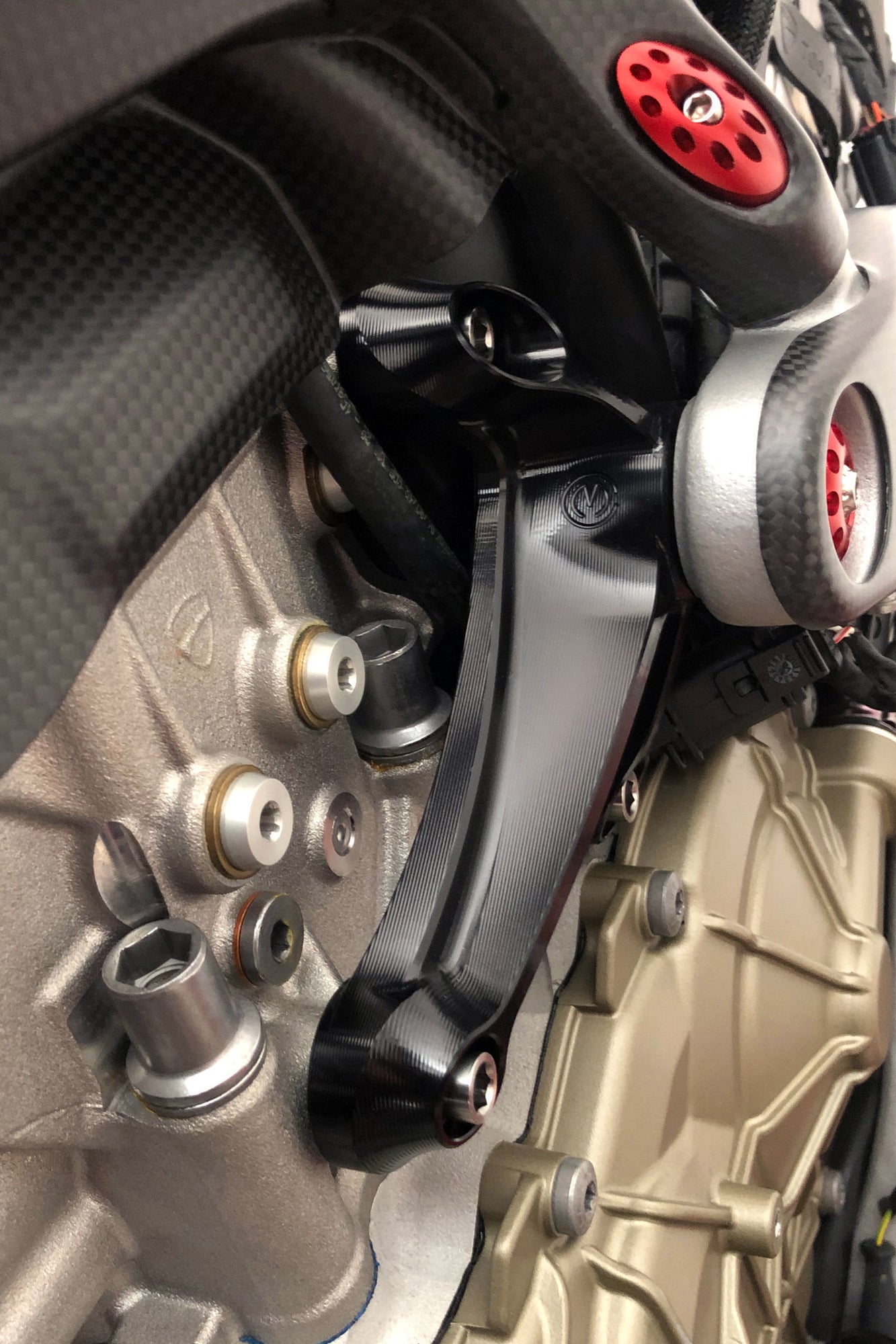 Motocorse Billet Aluminum RH Engine support Bracket for Ducati Panigale / Streetfighter V4 / S / R / Speciale (18-24)