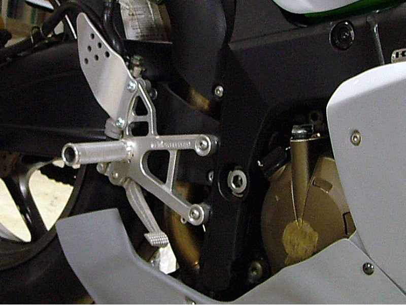 WOODCRAFT Kawasaki ZX6R (05-06) Rearset Kit