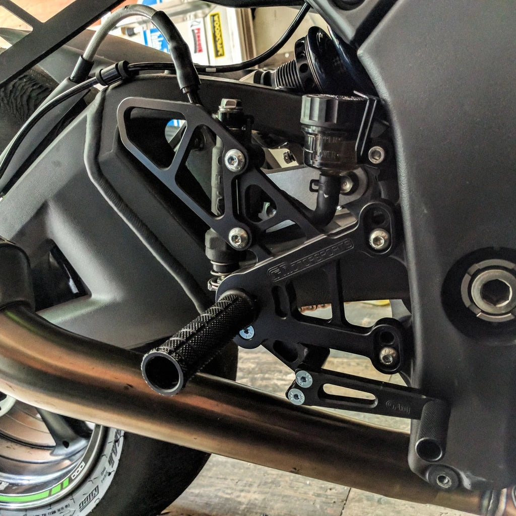WOODCRAFT Kawasaki ZX-10R (16-20) Complete Rearset Kit (Standard or GP Shift)