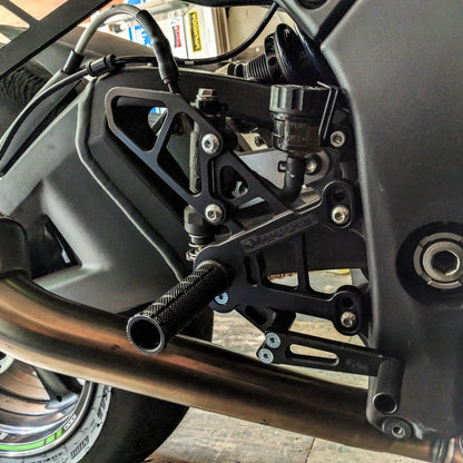 WOODCRAFT Kawasaki ZX-10R (16-20) Complete Rearset Kit (Standard or GP Shift)