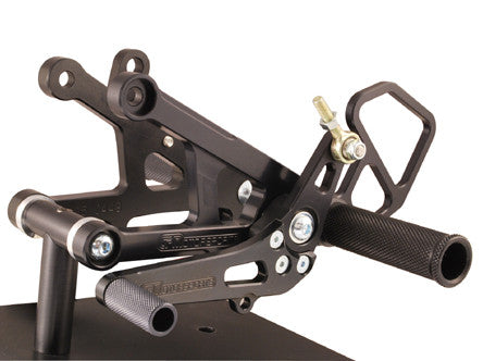 WOODCRAFT Yamaha R6 (06-16) Rear Set Kit with Shift Pedal  Standard Shift  BLACK