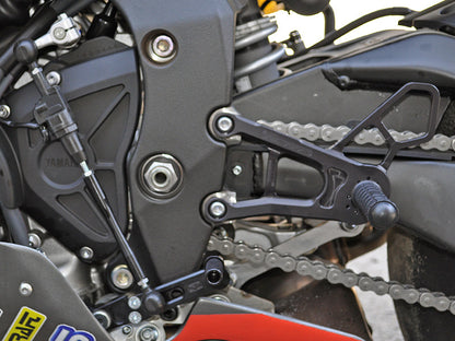 WOODCRAFT Yamaha R1 (15+) Adjustable Rearset Assembly Complete W/Shift & Brake Pedal (Std/GP) Black