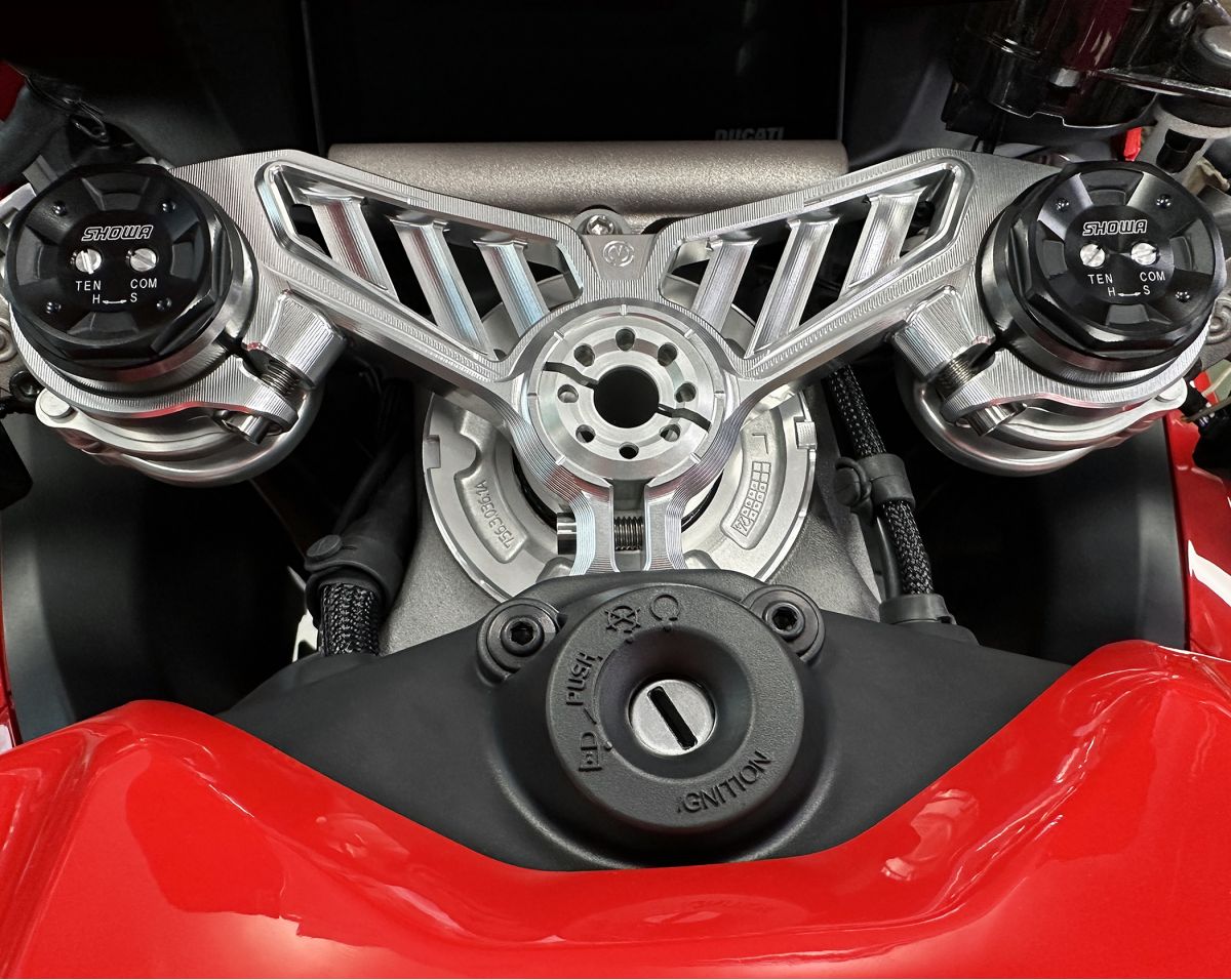Motocorse Billet Aluminum Upper Triple Clamp (Yoke) for Ducati Panigale V4 - OEM Forks 53mm (2025+)
