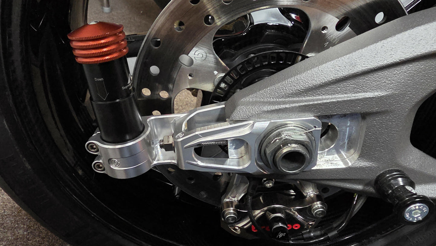 Motocorse Billet Aluminum Chain Adjuster and Rear Brake Caliper Support Bracket for OVERSUSPENSION for Ducati Panigale / Streetfighter V4 (2025+)