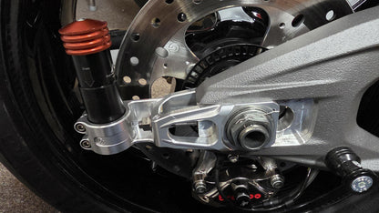 Motocorse Billet Aluminum Chain Adjuster and Rear Brake Caliper Support Bracket for OVERSUSPENSION for Ducati Panigale / Streetfighter V4 (2025+)