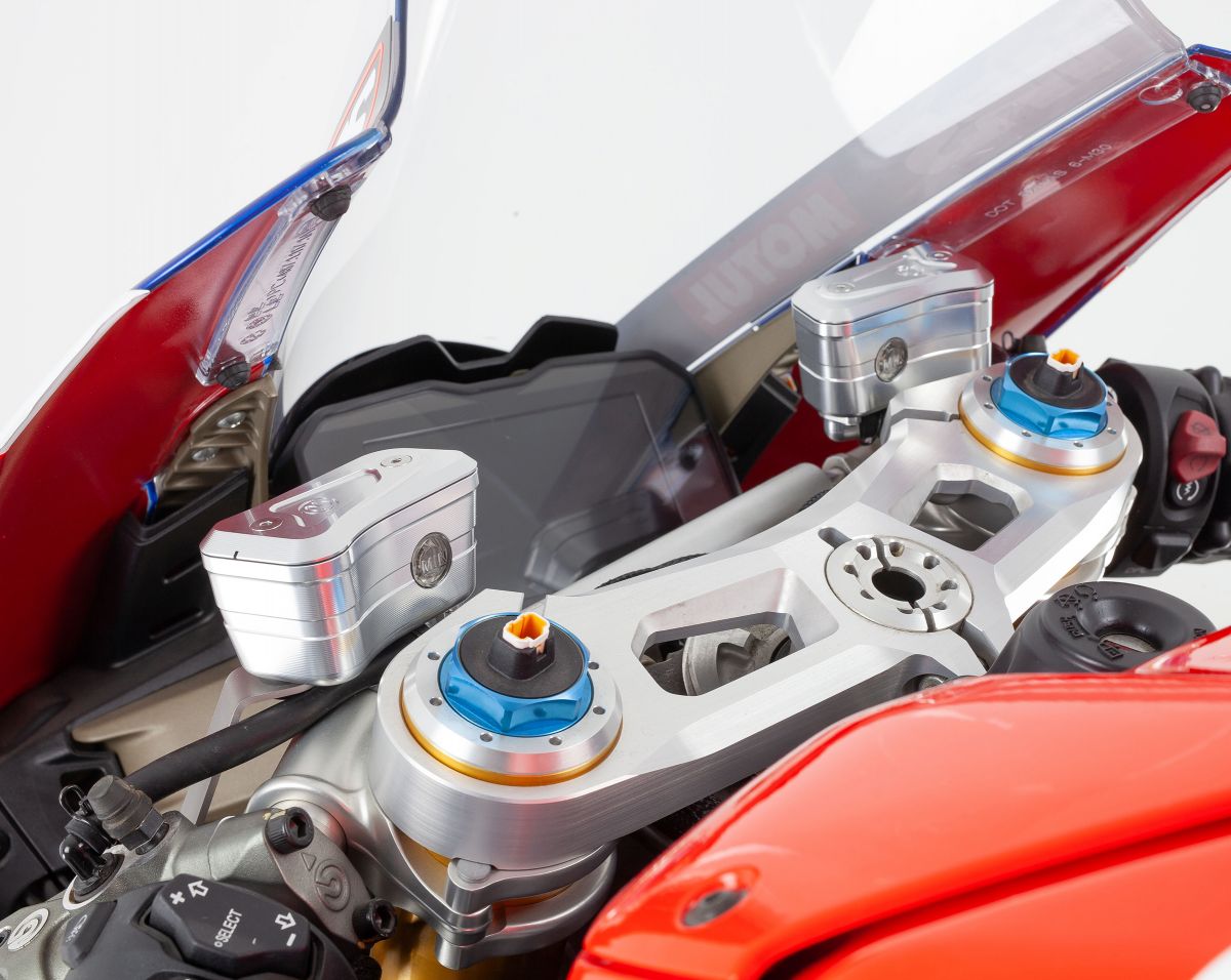 Motocorse Billet Brake and Clutch Reservoirs for OE Master Cylinders for Ducati Panigale V4 (2021+)