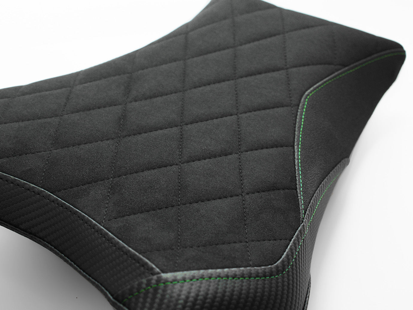 LUIMOTO DIAMOND Rider Seat Cover for the KAWASAKI ZX-6R 636 (2019+)
