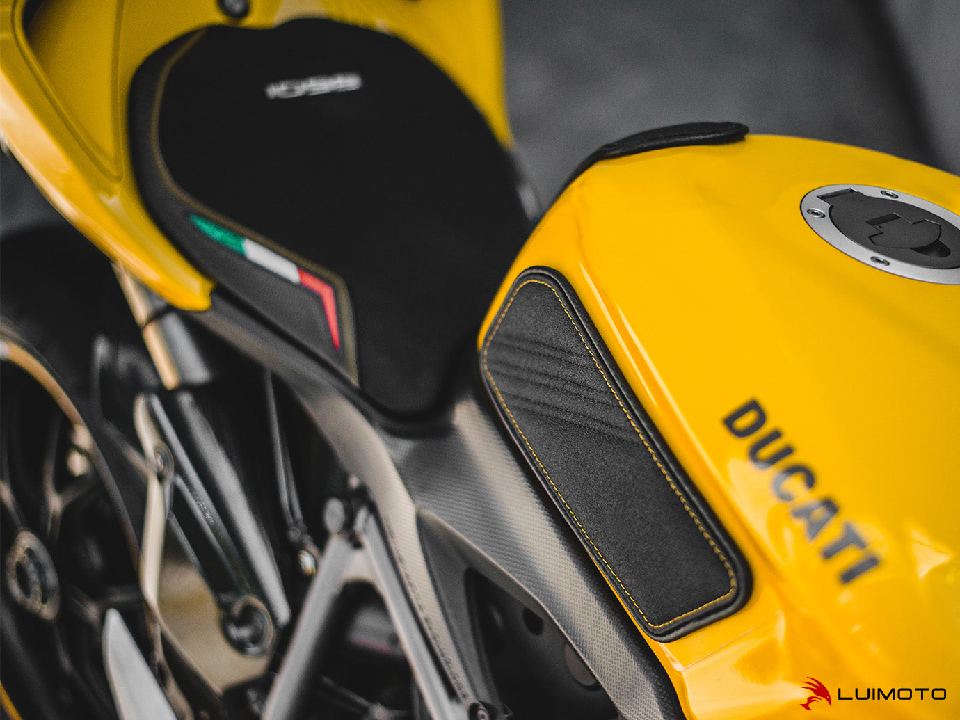 LUIMOTO TANK LEAF Tank Pads for the Ducati 1198 / 1098 / 848