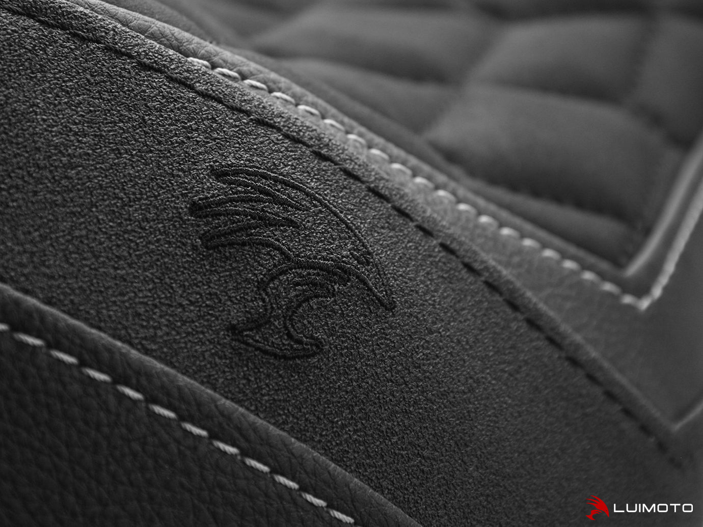LUIMOTO (Hex-Diamond) Rider Seat Cover for the HARLEY DAVIDSON SPORTSTER IRON 883 (2016+)
