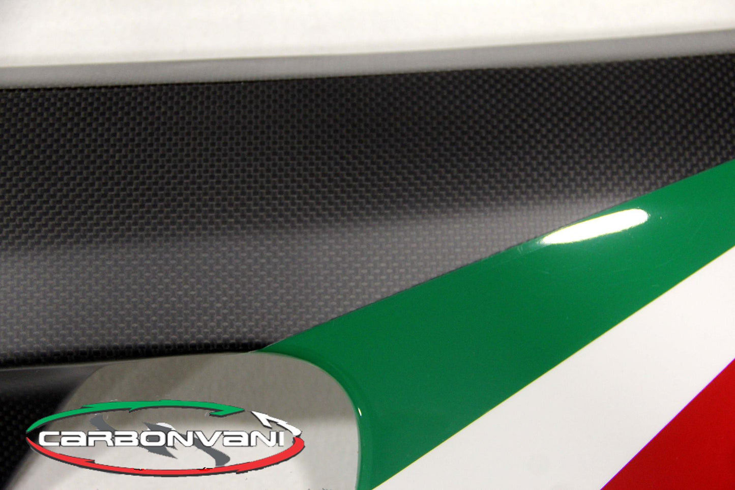 CARBONVANI - MV AGUSTA F3 CARBON FIBER BELLY PAN - TRICOLORE