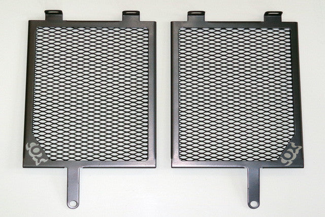 Cox Racing Radiator Guards for the BMW R1200GS (13)