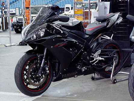 LUIMOTO Raven Edition Passenger Seat Covers for the YAMAHA R1 (04-06)