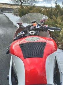 TechSpec Tank Grip Pads Center Tank Protector 5