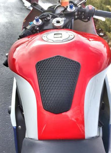 TechSpec Tank Grip Pads Center Tank Protector 1