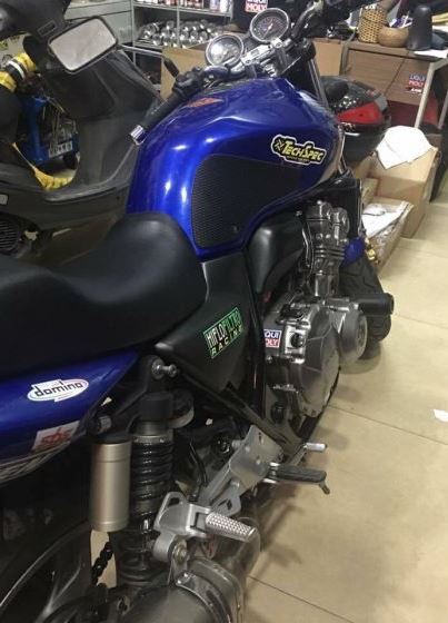 TechSpec Tank Grip Pads for the Honda CB 400 (00-15)