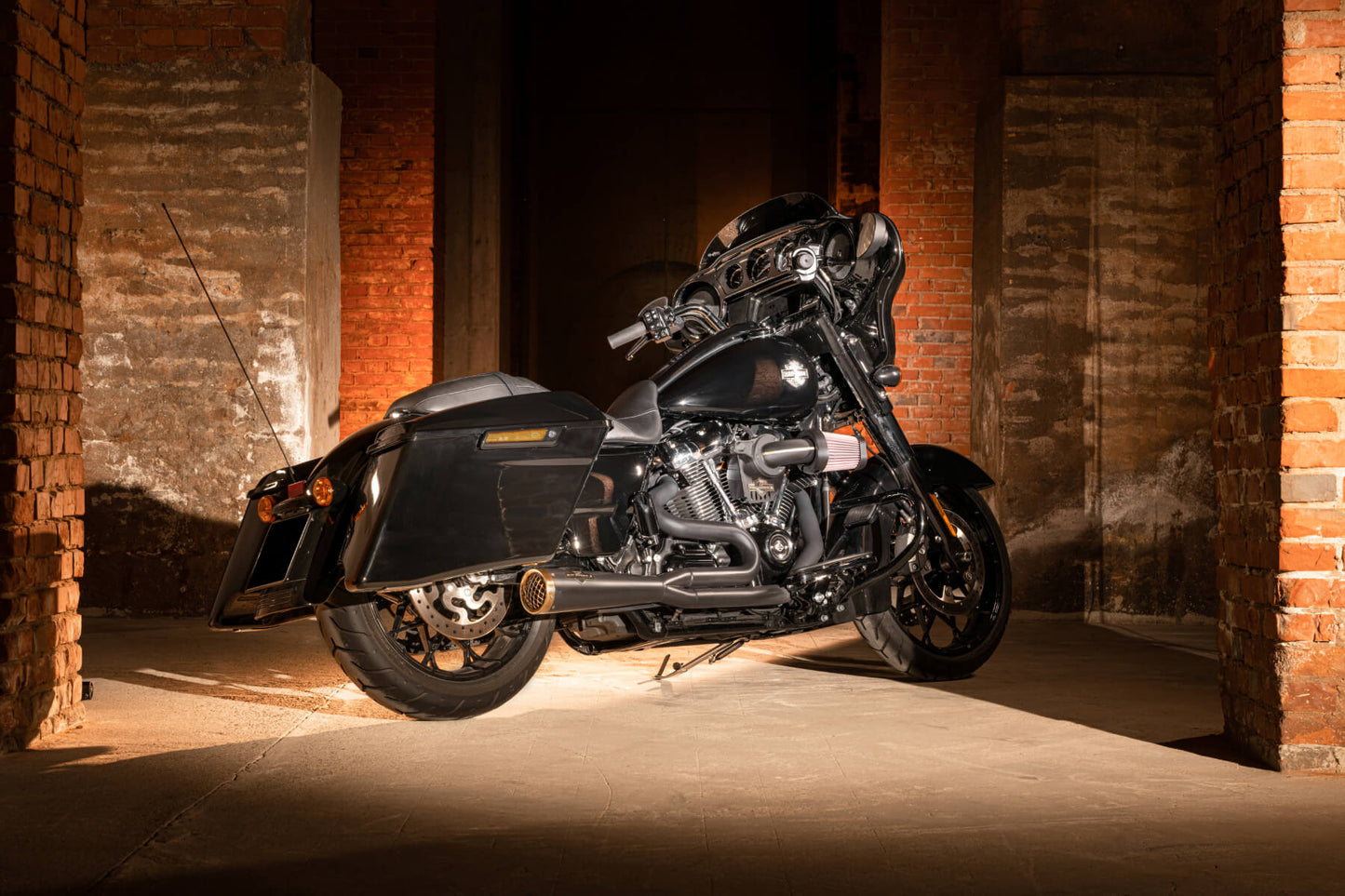 Zard 120th ANNIVERSARY LIMITED EDITION 2 into 1 Full Exhaust System for Harley Davidson Grand American Touring Motorcycles (114cc engines - Glides and Road King - 2016+)