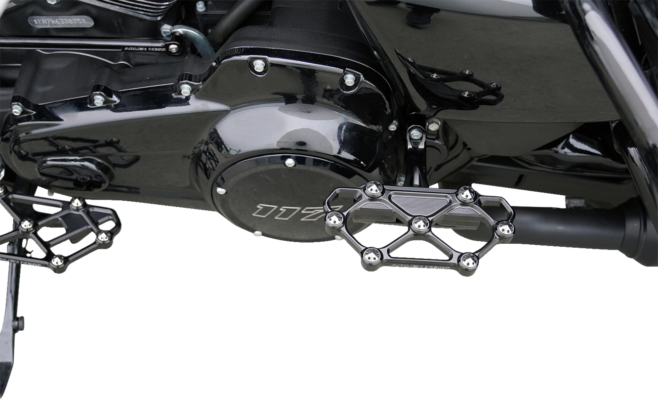 ARLEN NESS Diamond Floorboards - Passenger - Black 410-058