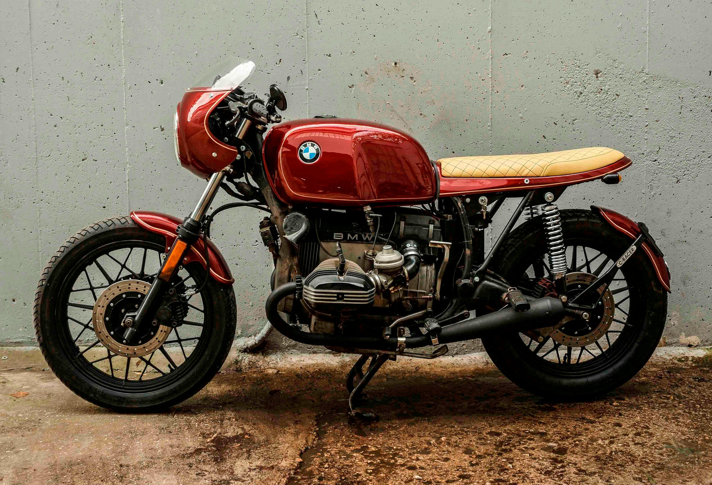 C-Racer Scrambler Seat for the BMW R Series - SCRBMWR.2