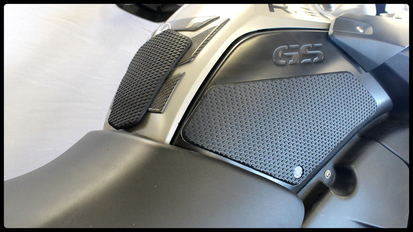 TechSpec Tank Grip Pads for the BMW R1200GS (04-12) / R1200GS adventure (06-13)