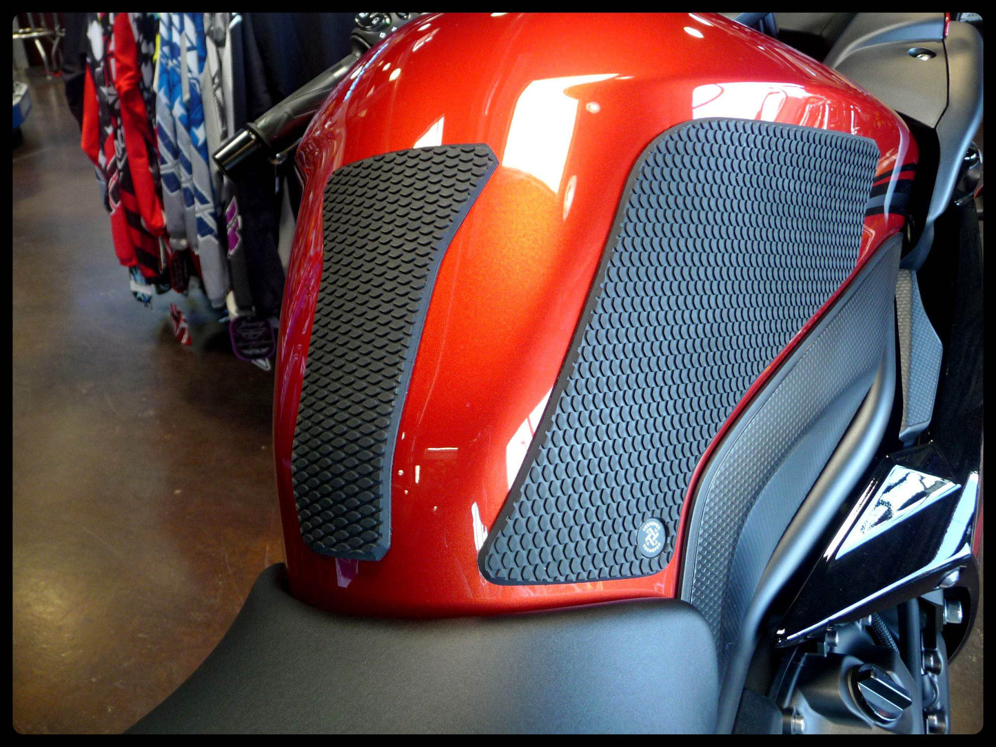 TechSpec Tank Grip Pads for the Yamaha FZ6 R (10+)