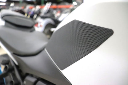 TechSpec Tank Grip Pads for the Yamaha FZ-07 / MT-07 (2025+)