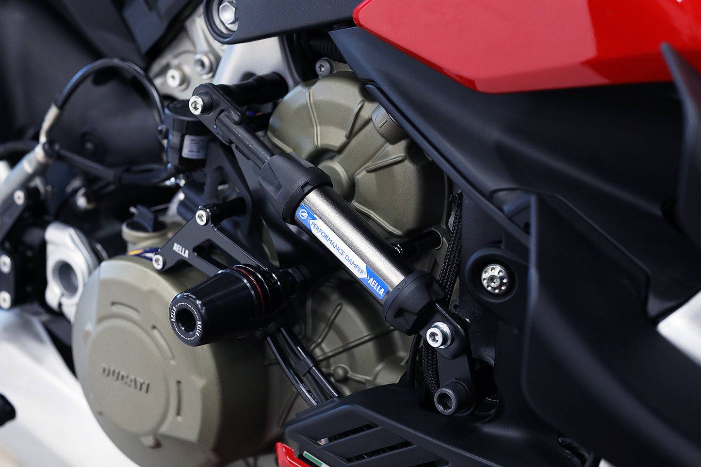 AELLA / Active Performance Frame Damper for Ducati Streetfighter V4 (20-24)