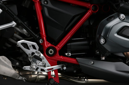 AELLA Riding Step Kit (Rearsets) for the BMW R1200R / R1200RS