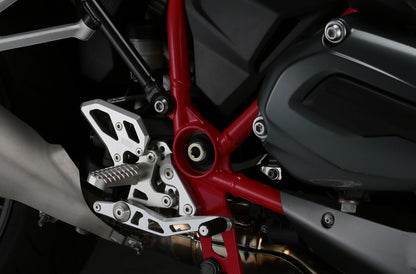 AELLA Riding Step Kit (Rearsets) for the BMW R1200R / R1200RS