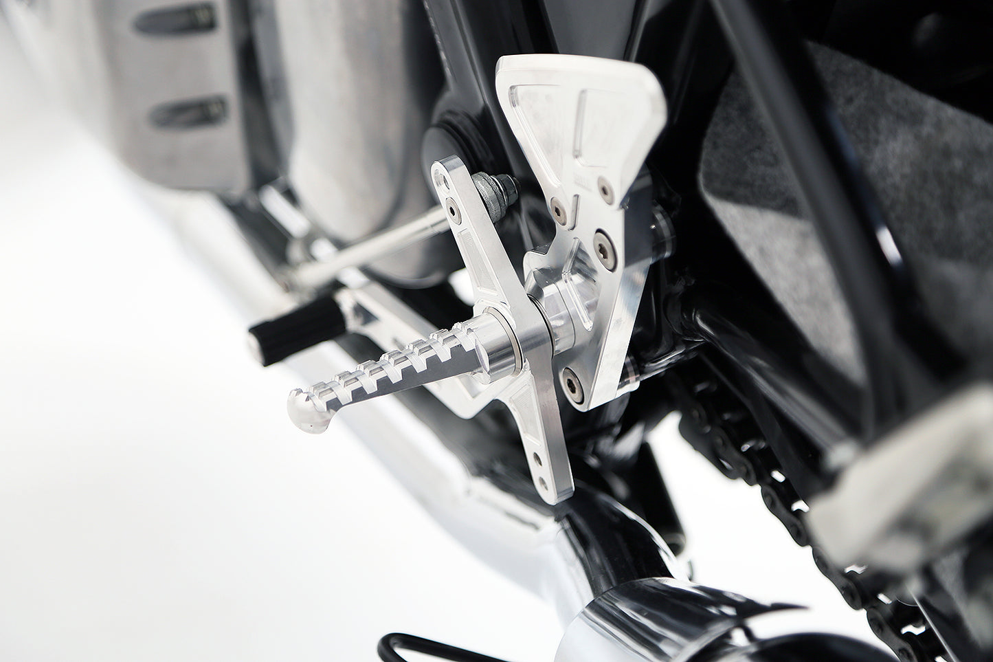 AELLA Riding Step Kit (Rearsets) for the Royal Enfield Continental 650 GT