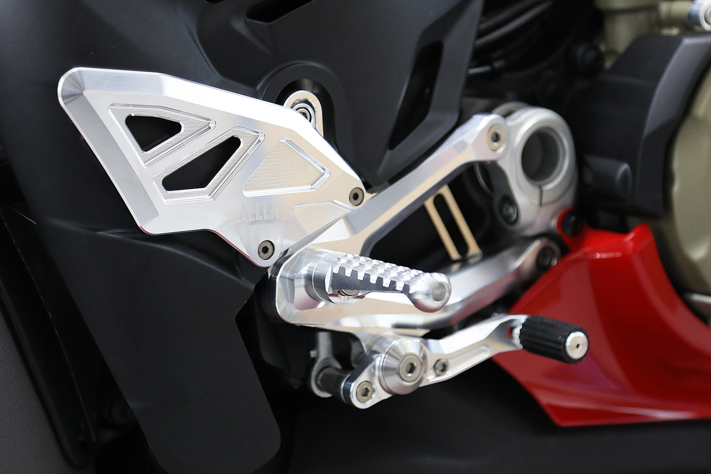 AELLA Riding Step Kit (Rearsets) for the Ducati Panigale V4 (2025+)