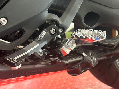 AELLA Adjustable Foot Peg Kit for BMW R 1300 GS