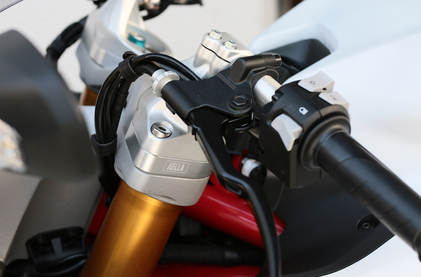 AELLA Bar Risers 15mm for the Ducati Supersport 939 / 950