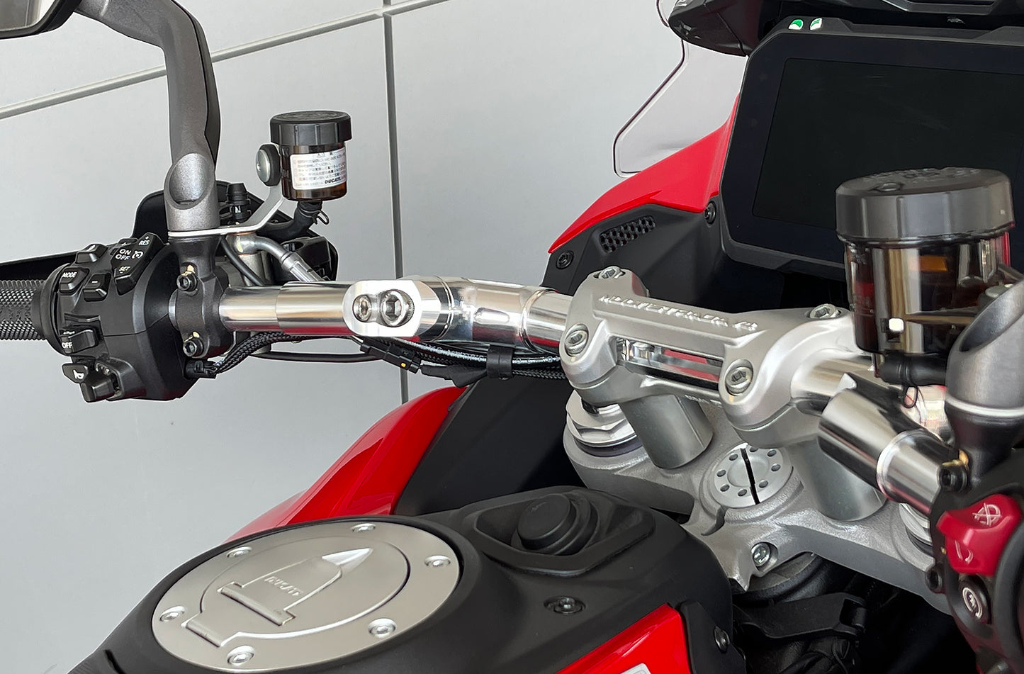 AELLA Aluminum Variable Handlebar (Multistrada V4)