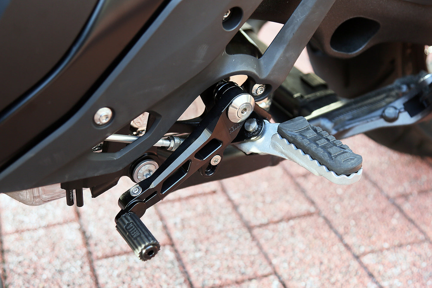 AELLA Shift Lever for BMW R 1300 GS
