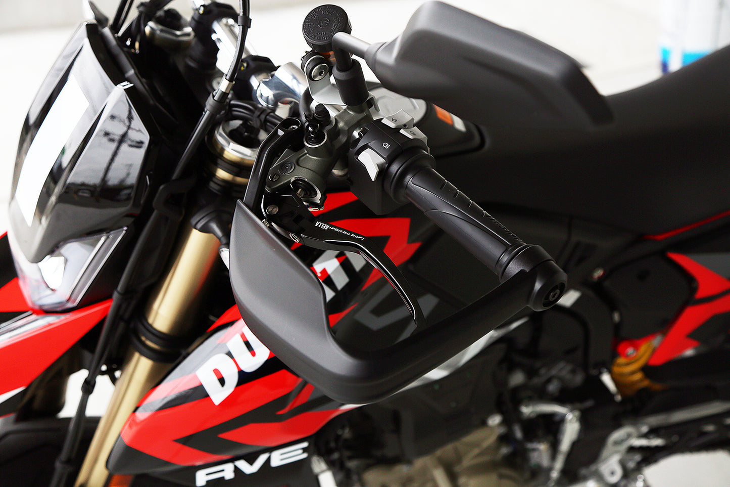 AELLA Aluminum Billet Clutch Lever For Ducati Panigale V4 / V2 (2025+)