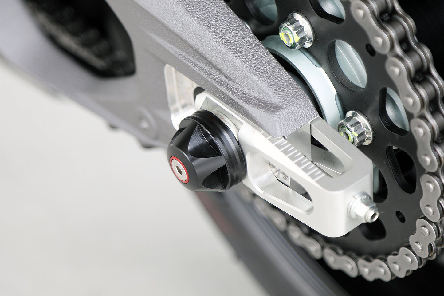 AELLA Axle Slider (Rear) Ducati Panigale / Streetfighter V4 (2025+)