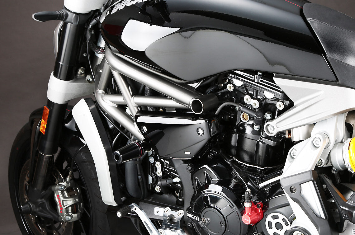 AELLA Frame Slider (Xdiavel)