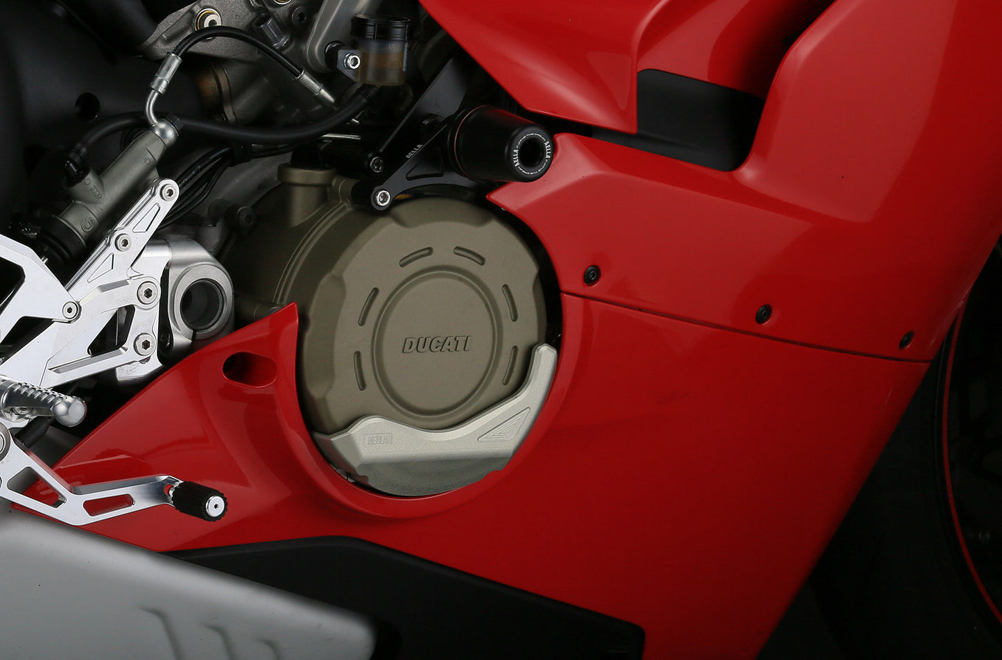 AELLA NEW VERSION Clutch cover protector For the Ducati Panigale V4 / S / Speciale