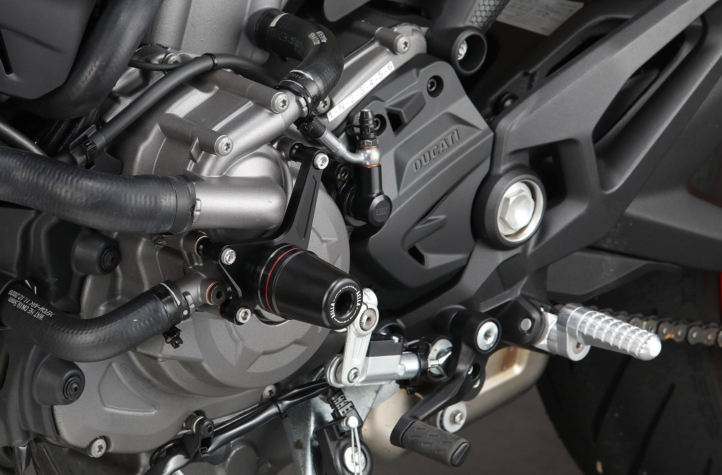 AELLA Frame Slider Kit For the Ducati Monster 937