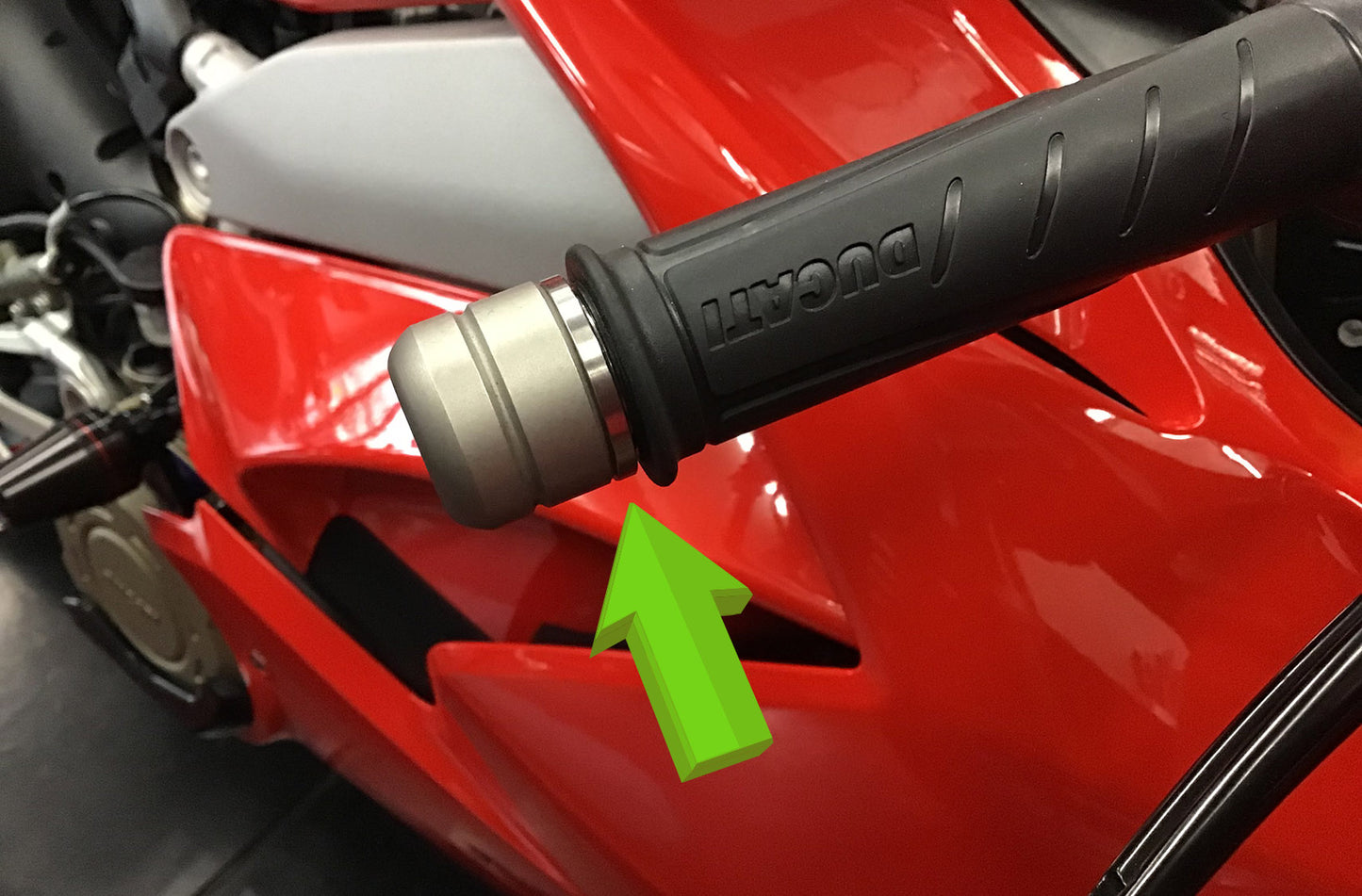 AELLA Handlebar Vibration Damper kit- BMW Models