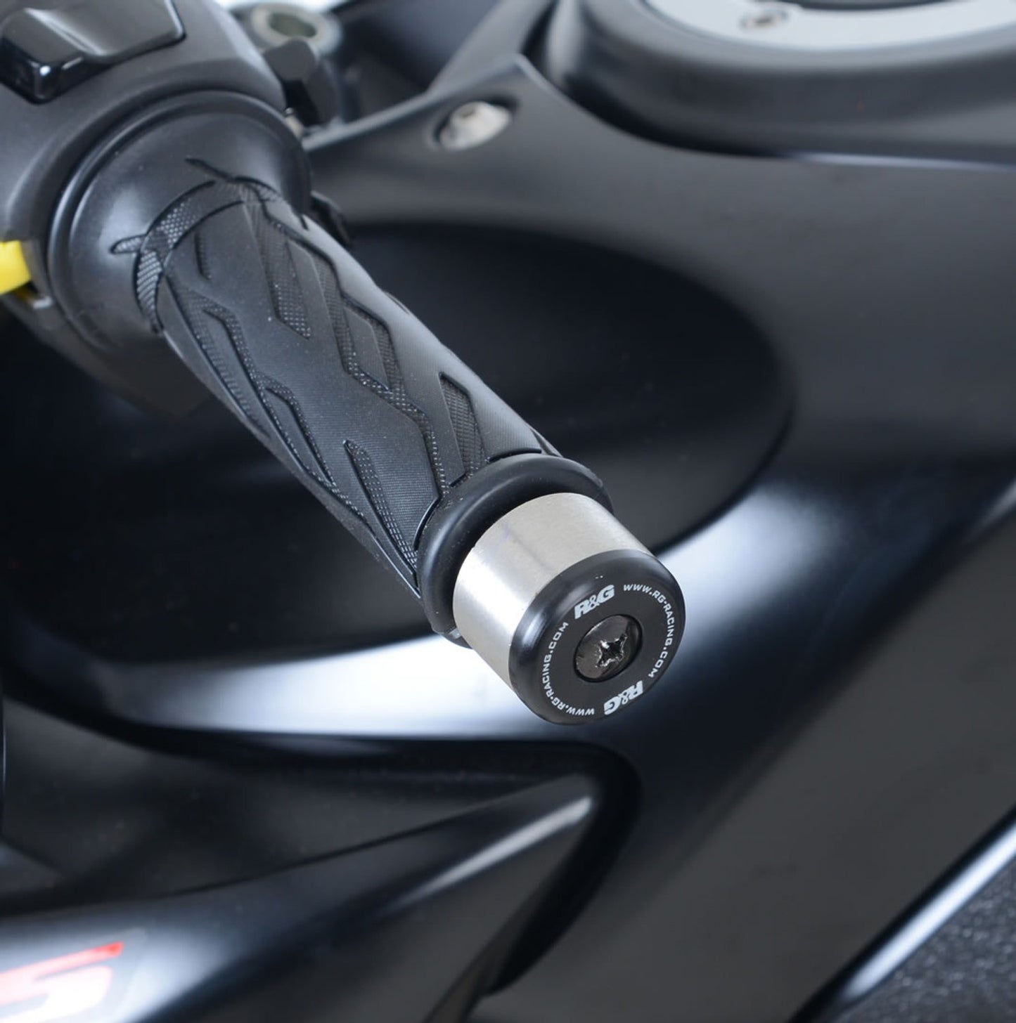 R&G Racing Bar End Sliders for the Suzuki GSX-S125 '17-'21