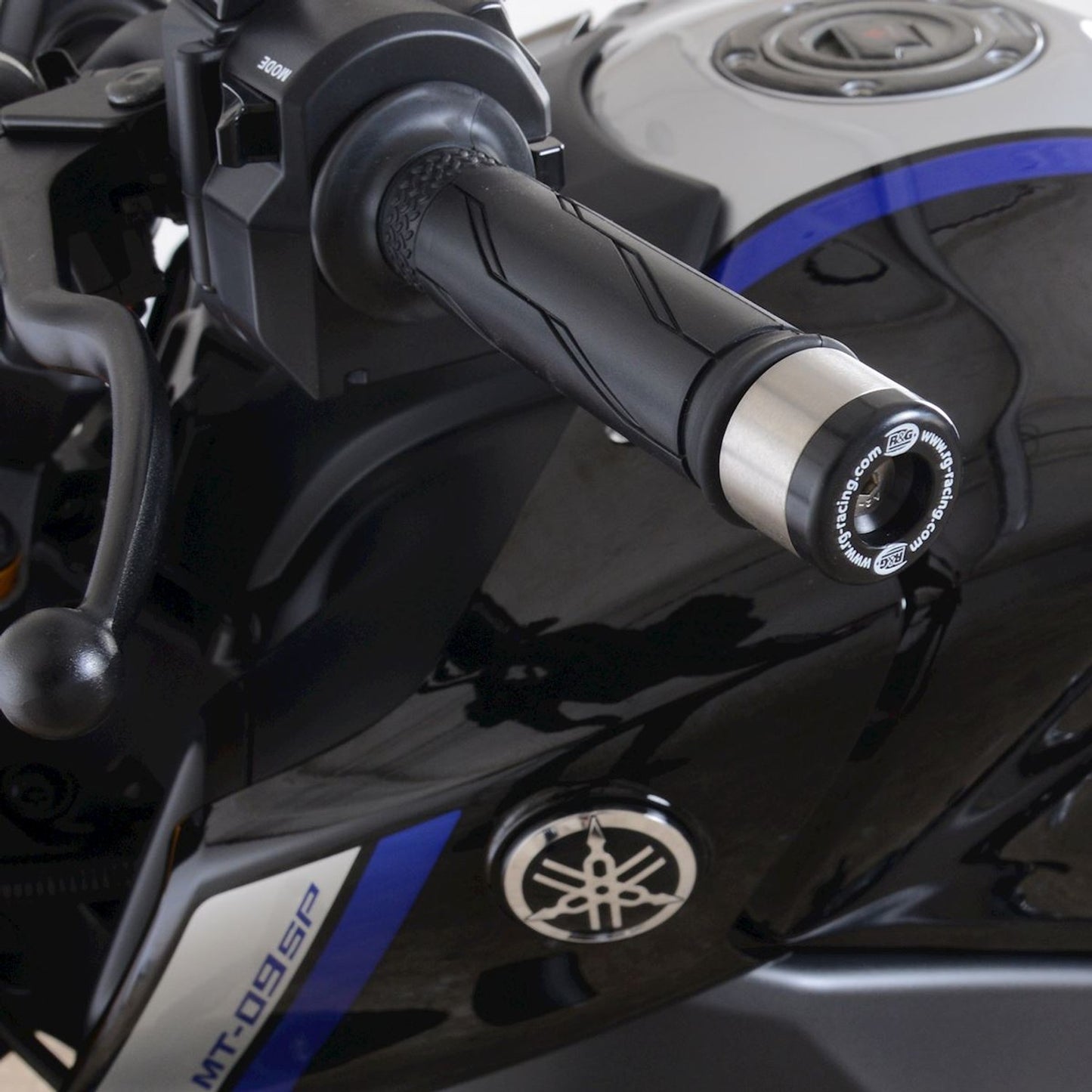 R&G Racing Bar End Sliders for the Yamaha FZ-09 / MT-09 '21-'22